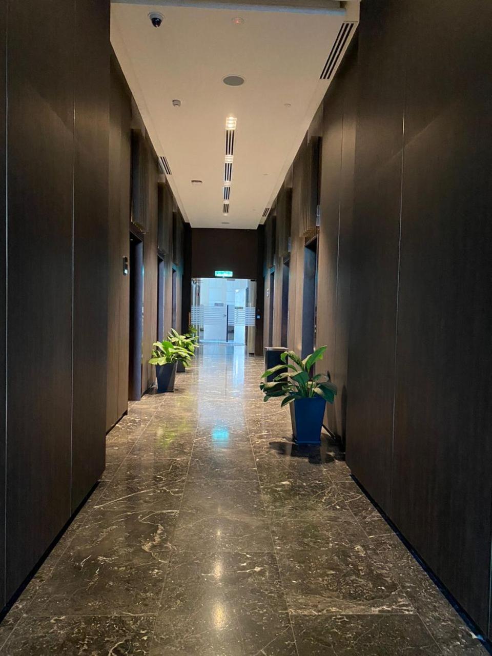 Eaton Residences Klcc By Perkasa Ikon Kuala Lumpur Exterior photo